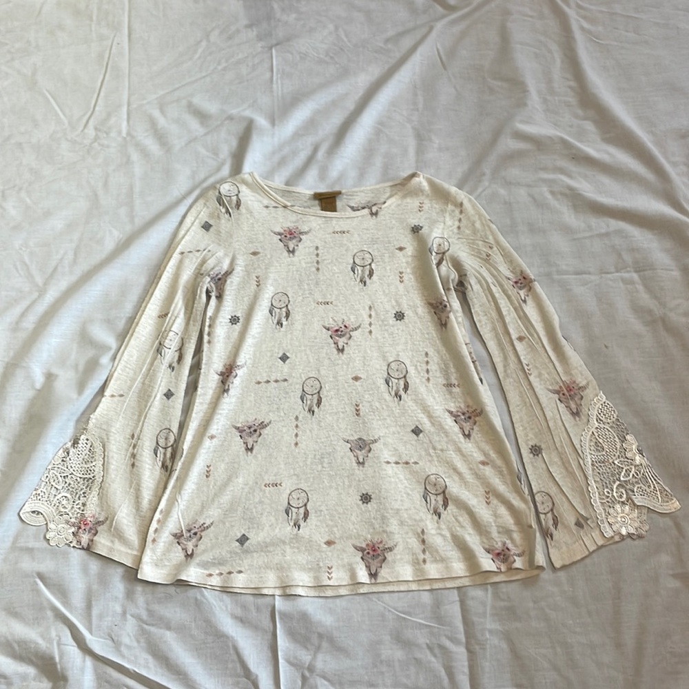 Tag is in the photos